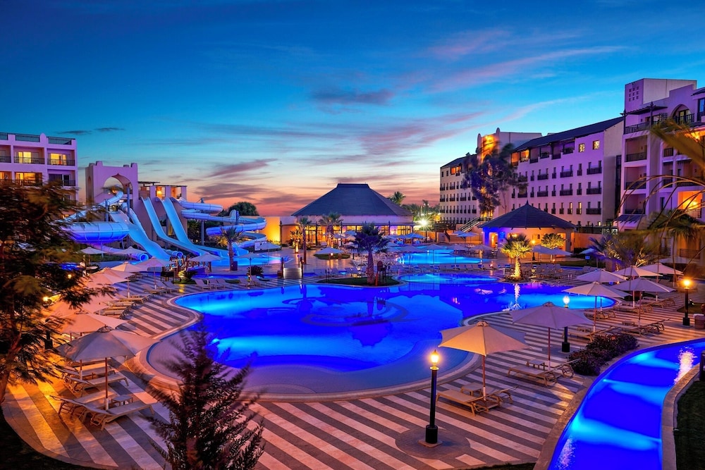 Steigenberger Aqua Magic Hotel — Swimming pool in Hurghada, Red Sea