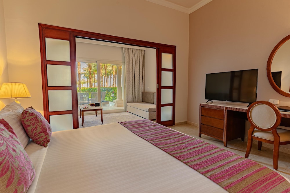 Baron Palace Sahl Hasheesh — Hotel rooms in Sahl Hasheesh, Red Sea