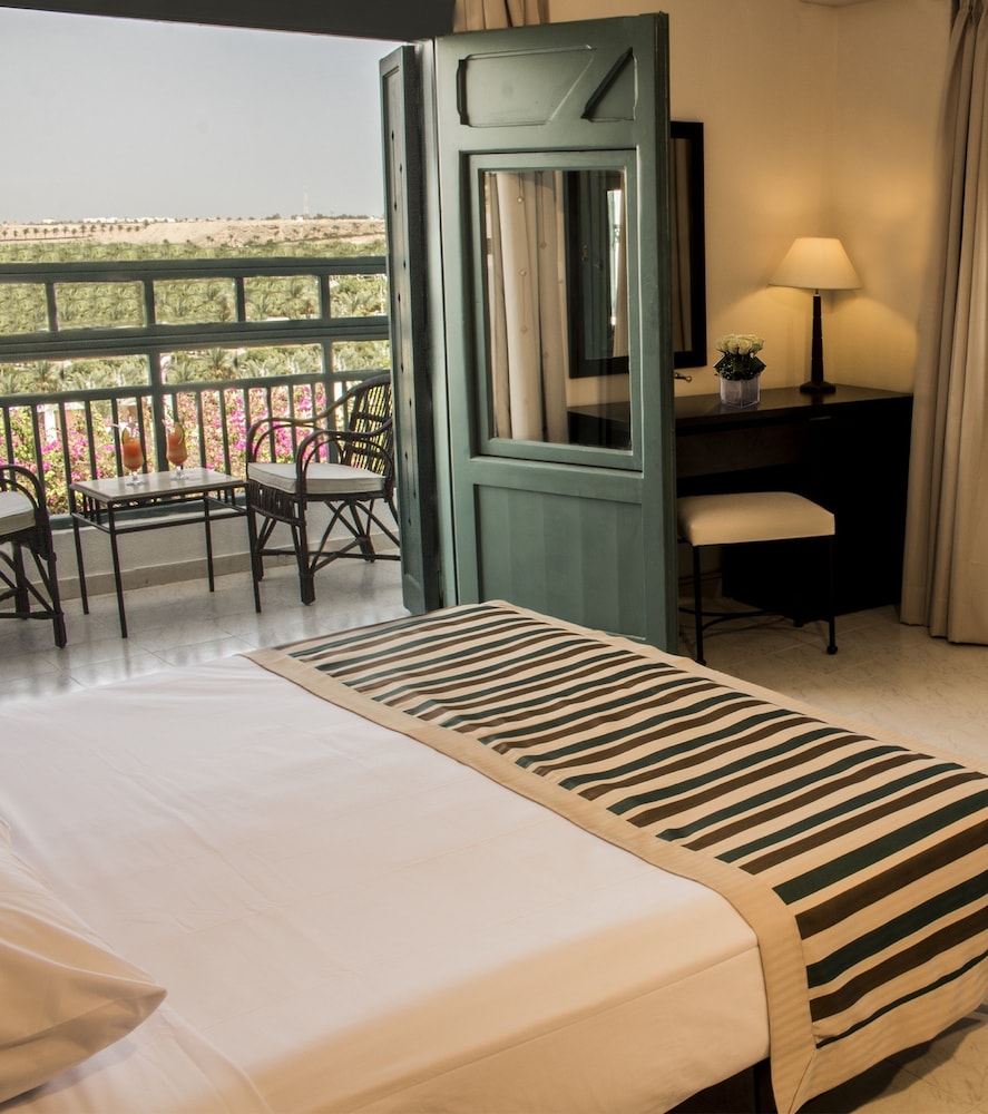 JAZ Neo Naama Bay — Hotel rooms in Sharm El Sheikh, Red Sea