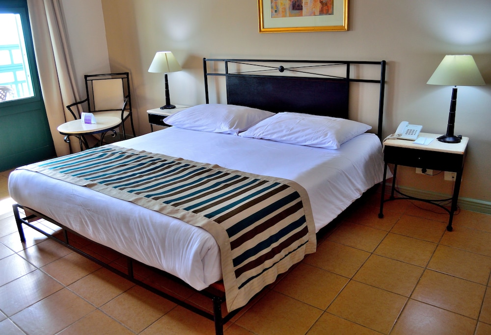 JAZ Neo Naama Bay — Hotel rooms in Sharm El Sheikh, Red Sea