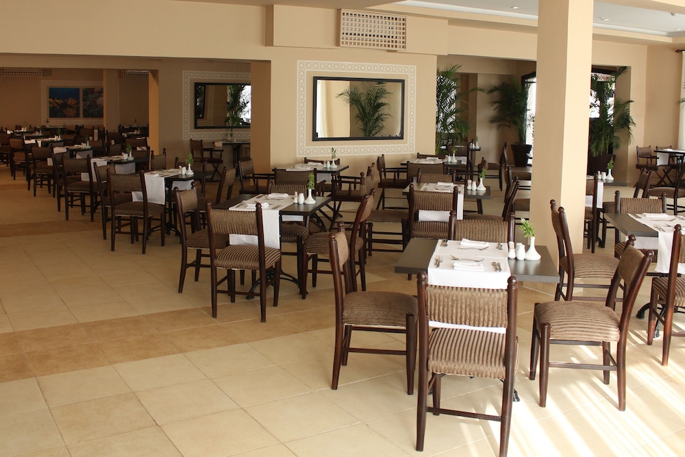 JAZ Neo Naama Bay — Restaurant & bars in Sharm El Sheikh, Red Sea
