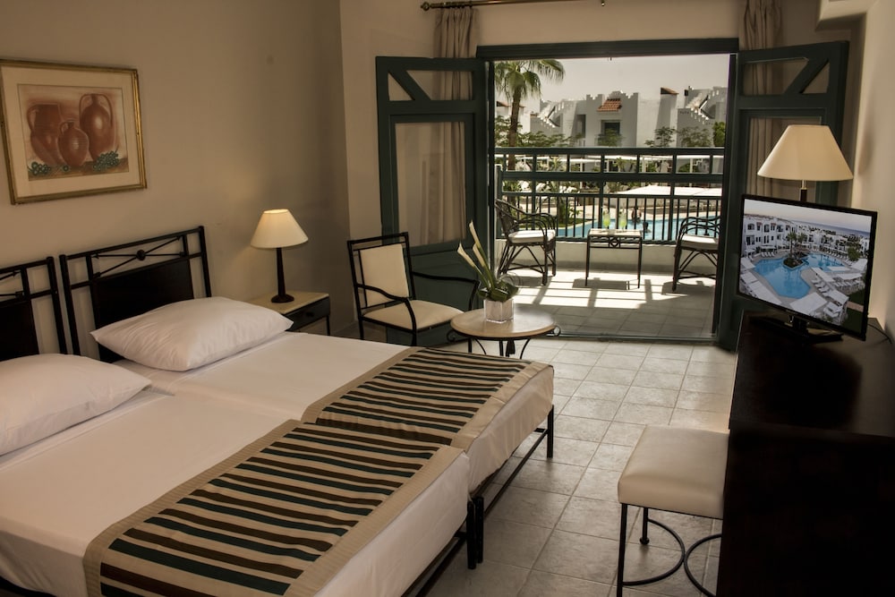 JAZ Neo Naama Bay — Hotel rooms in Sharm El Sheikh, Red Sea