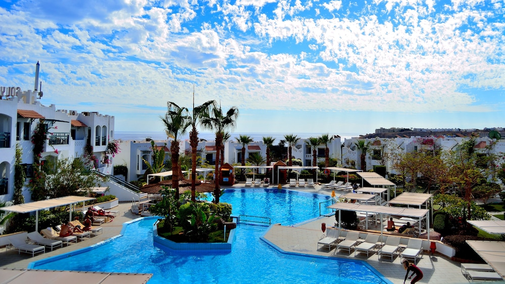 JAZ Neo Naama Bay — Swimming pool in Sharm El Sheikh, Red Sea