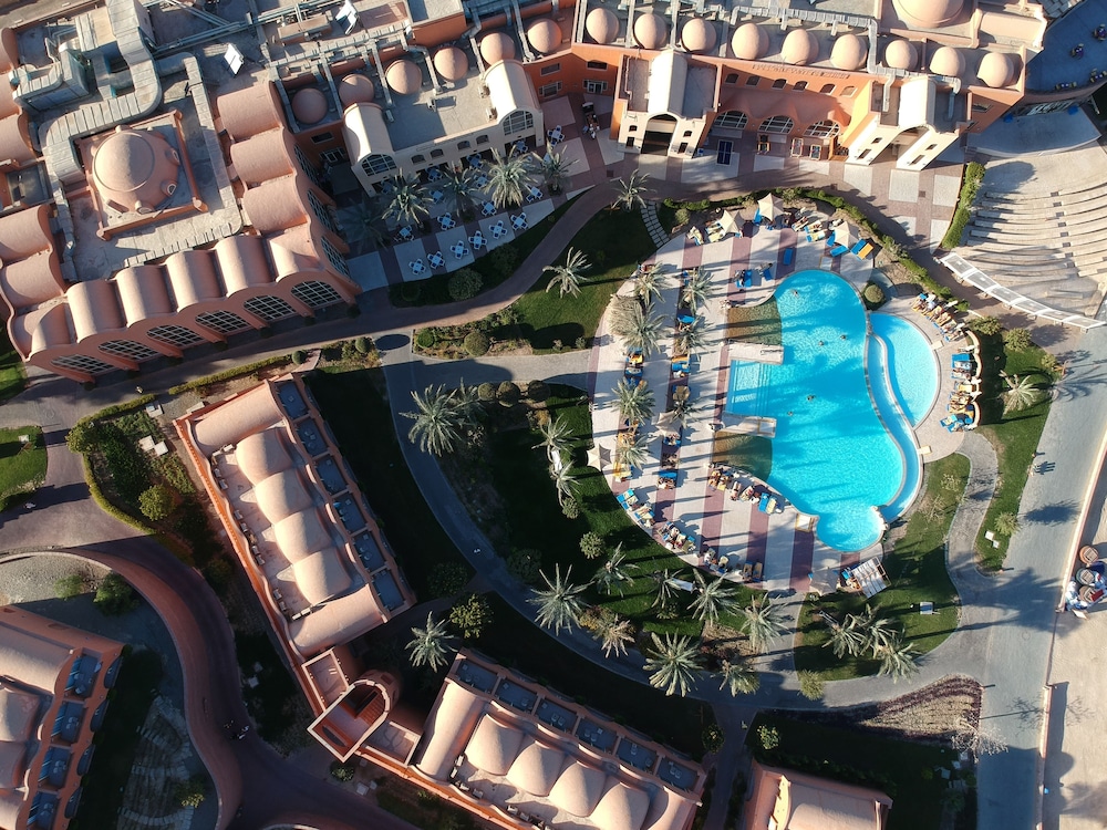 Novotel Marsa Alam Beach Resort — Swimming pool in El Quseir, Red Sea
