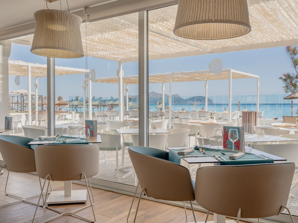 The Sea Hotel by Grupotel - Adults Only — Restaurant & bars in Can Picafort, Balearic Islands
