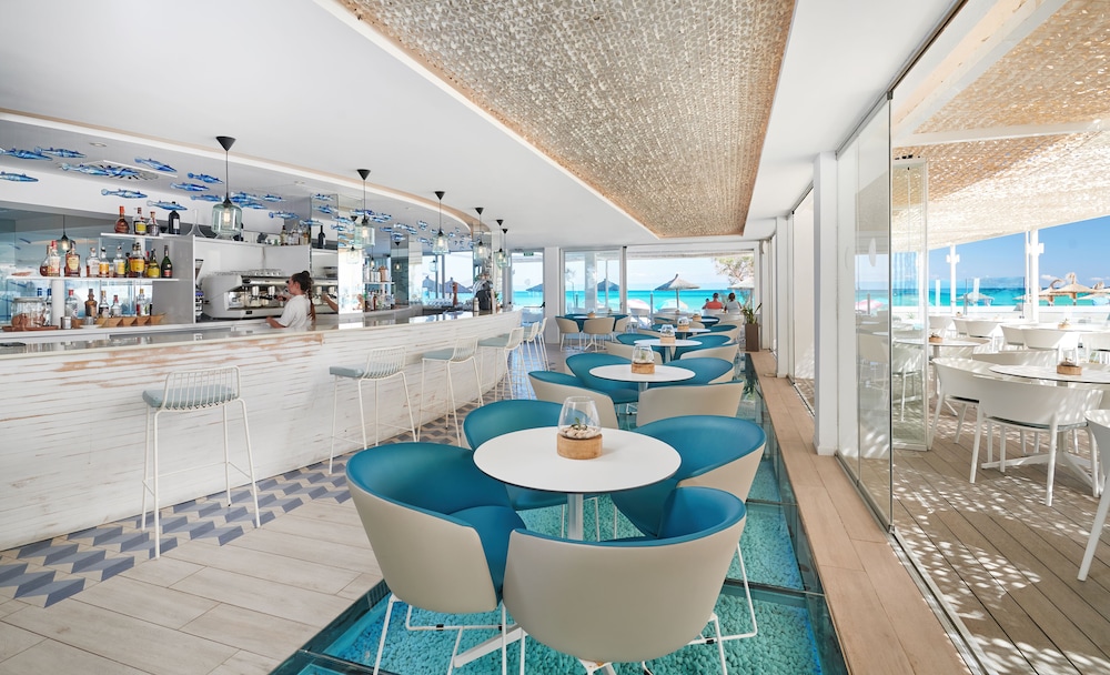 The Sea Hotel by Grupotel - Adults Only — Restaurant & bars in Can Picafort, Balearic Islands