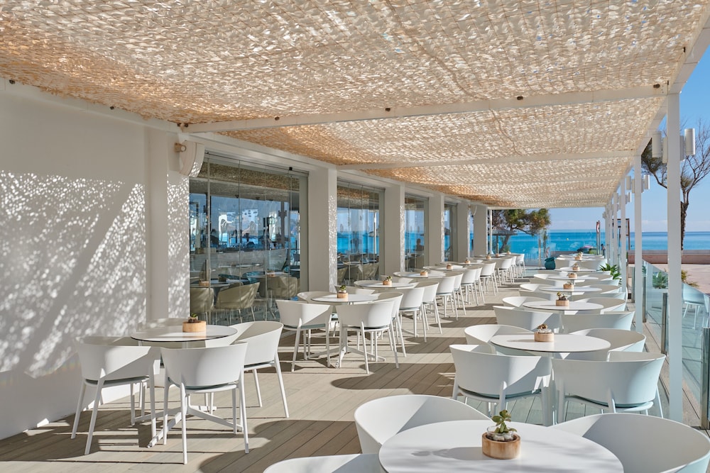 The Sea Hotel by Grupotel - Adults Only — Restaurant & bars in Can Picafort, Balearic Islands
