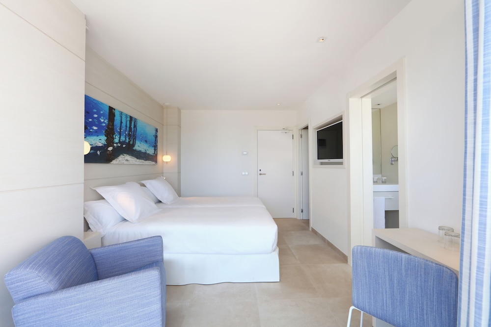 Iberostar Selection Santa Eulalia Ibiza - Adults-Only — Hotel rooms in Santa Eulalia, Balearic Islands