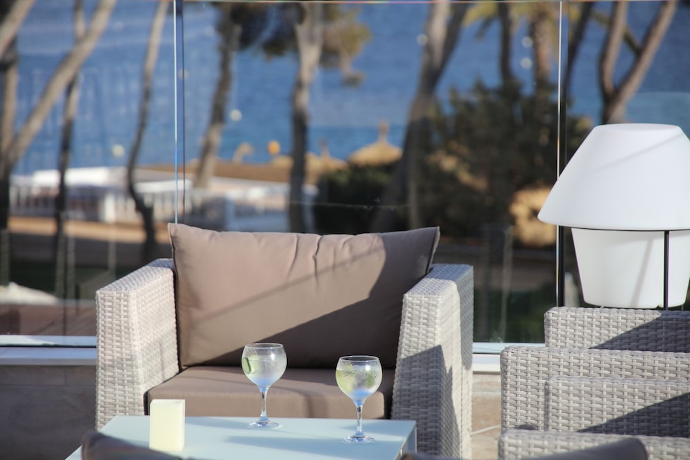 Iberostar Selection Santa Eulalia Ibiza - Adults-Only — Restaurant & bars in Santa Eulalia, Balearic Islands