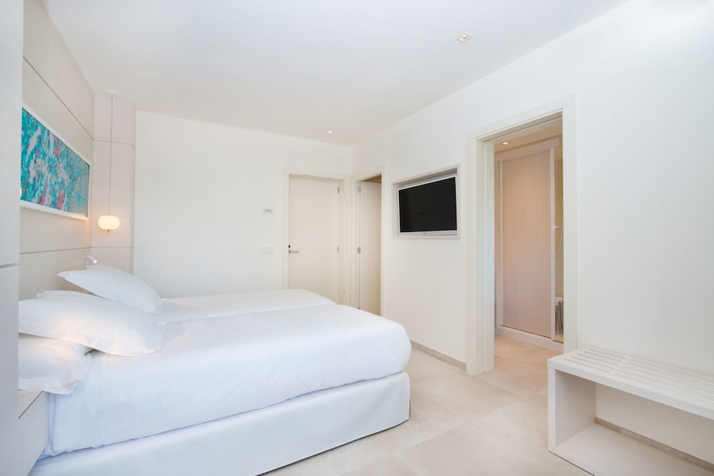 Iberostar Selection Santa Eulalia Ibiza - Adults-Only — Hotel rooms in Santa Eulalia, Balearic Islands