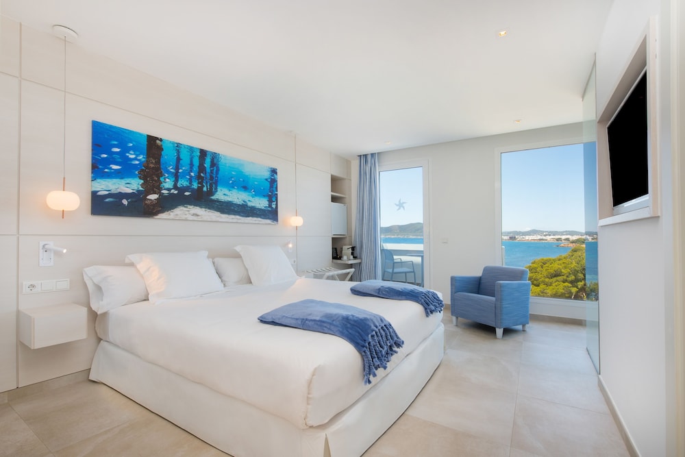 Iberostar Selection Santa Eulalia Ibiza - Adults-Only — Hotel rooms in Santa Eulalia, Balearic Islands