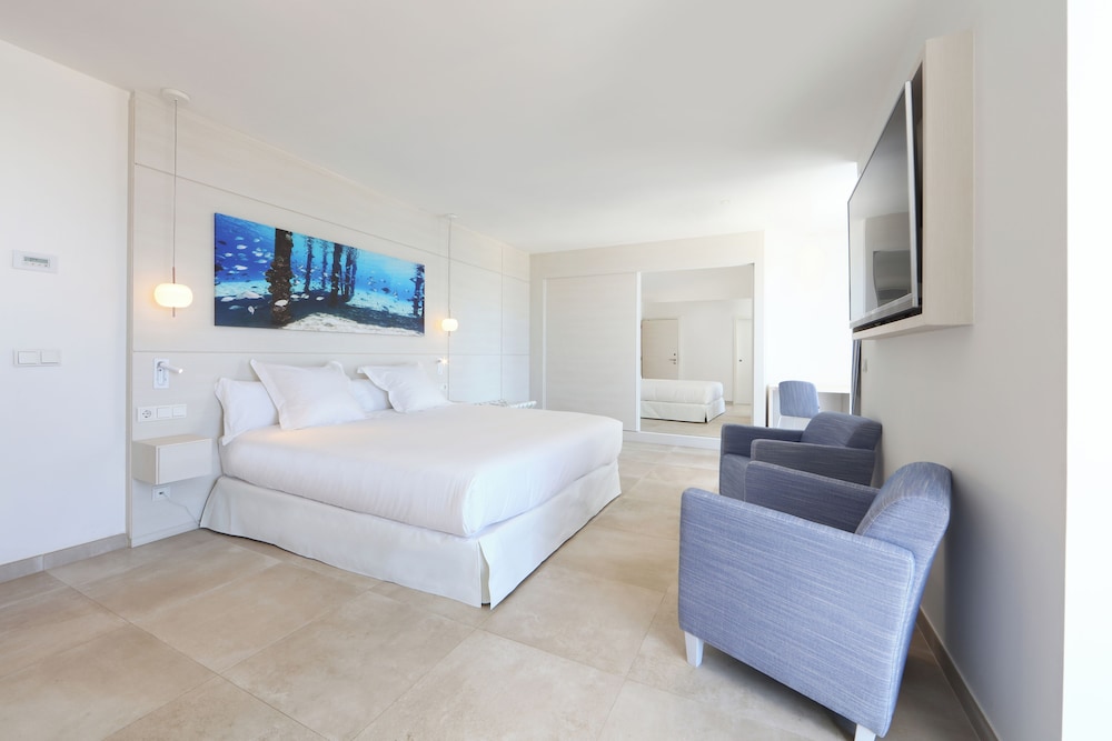 Iberostar Selection Santa Eulalia Ibiza - Adults-Only — Hotel rooms in Santa Eulalia, Balearic Islands