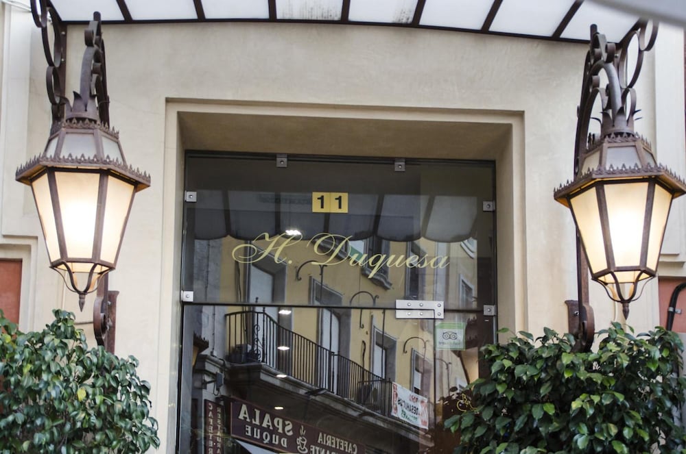Hotel Duquesa — Hotel building in Seville, Andalusia
