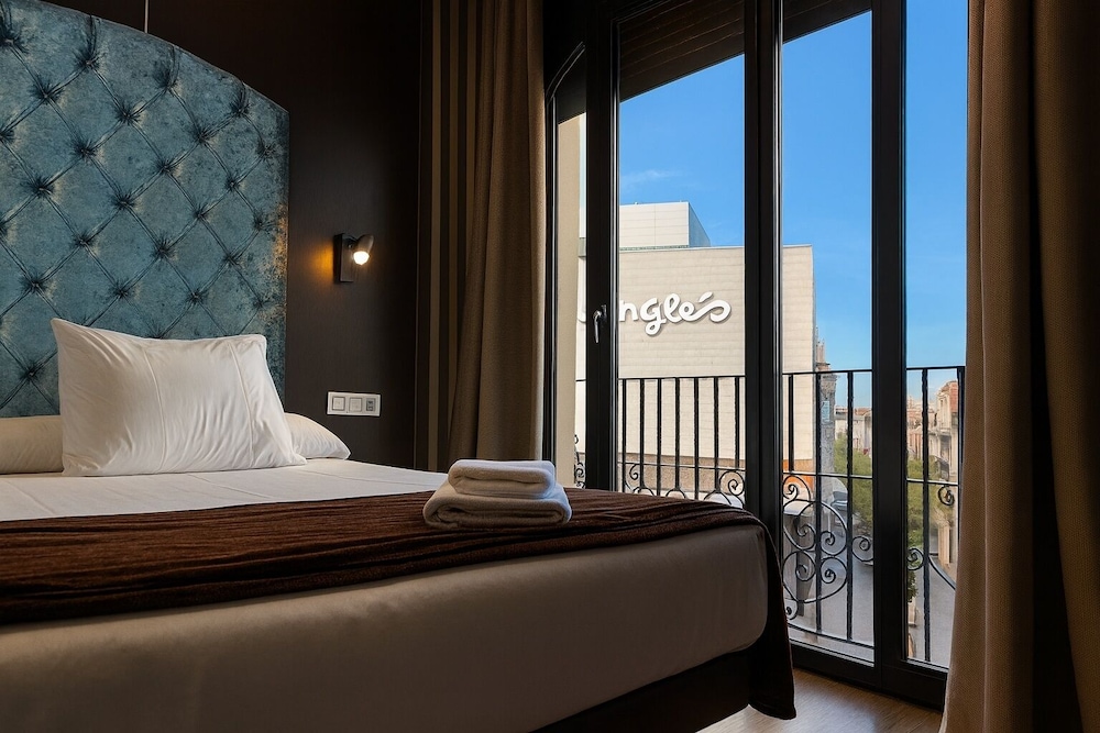 Hotel Duquesa — Hotel rooms in Seville, Andalusia