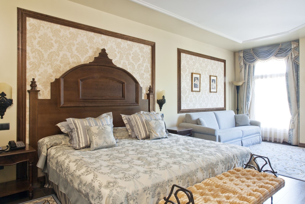 PortAventura Hotel Lucy's Mansion -Includes unlimited access & Express wristband to PortAventura Park & Ferrari Land - zdjęcie 5