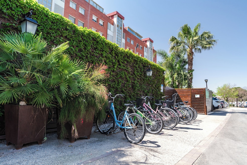 La Siesta Salou Resort & Camping — Hotel building in Salou, Catalonia