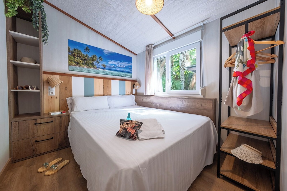 La Siesta Salou Resort & Camping — Hotel rooms in Salou, Catalonia