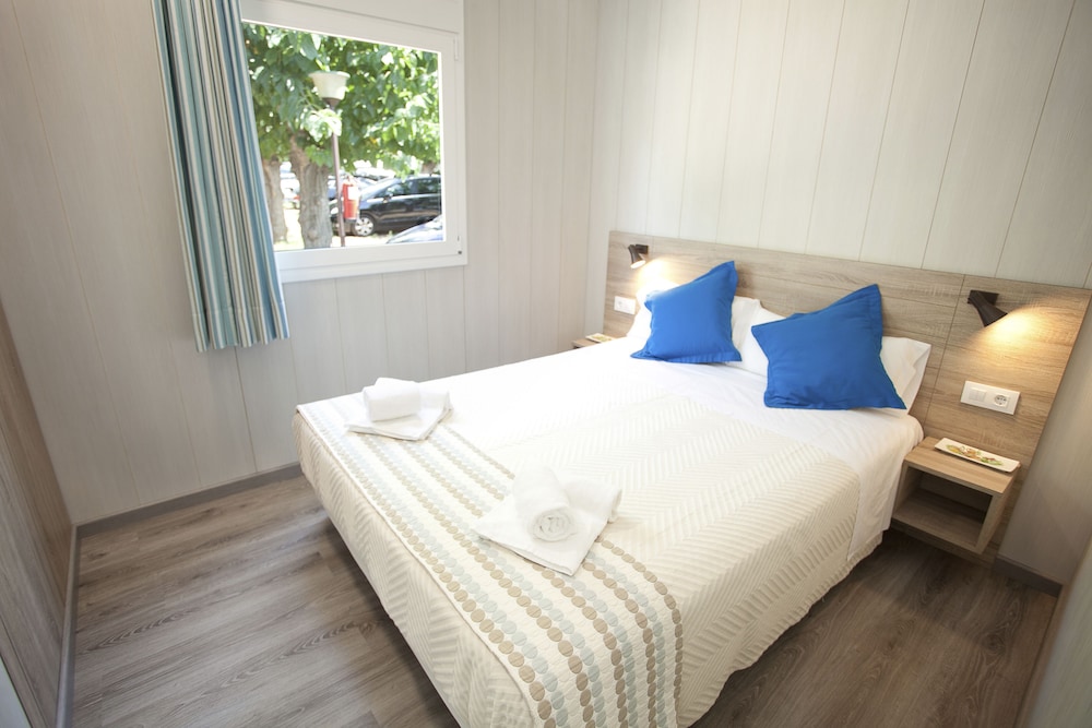 La Siesta Salou Resort & Camping — Hotel rooms in Salou, Catalonia