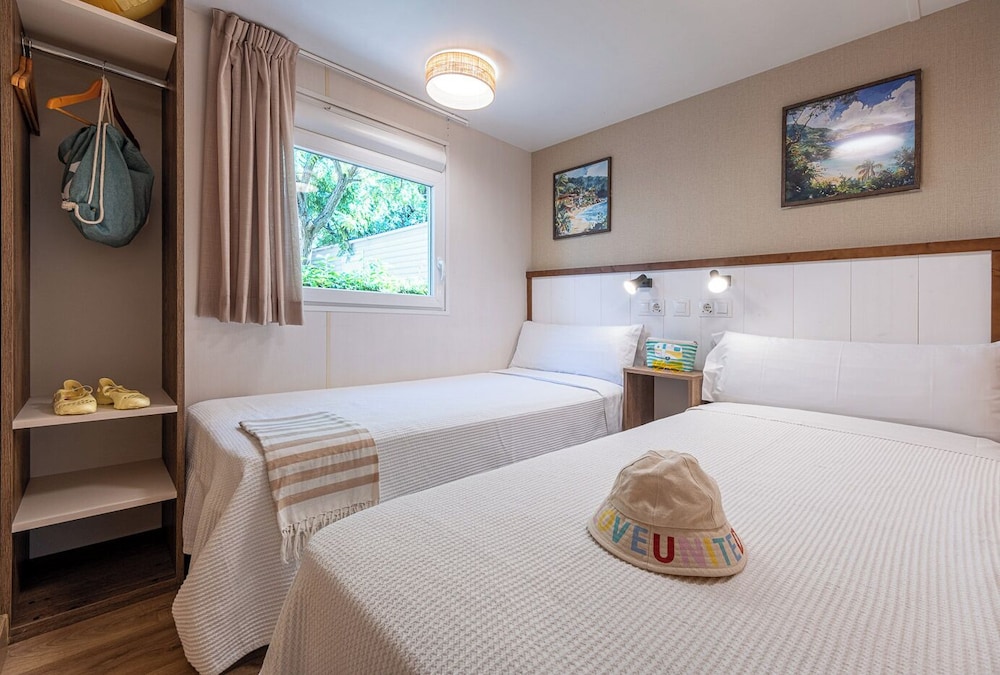 La Siesta Salou Resort & Camping — Hotel rooms in Salou, Catalonia