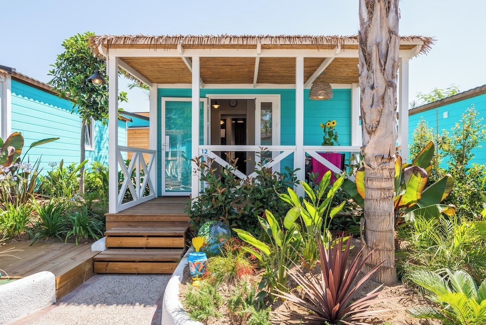 La Siesta Salou Resort & Camping — Hotel building in Salou, Catalonia