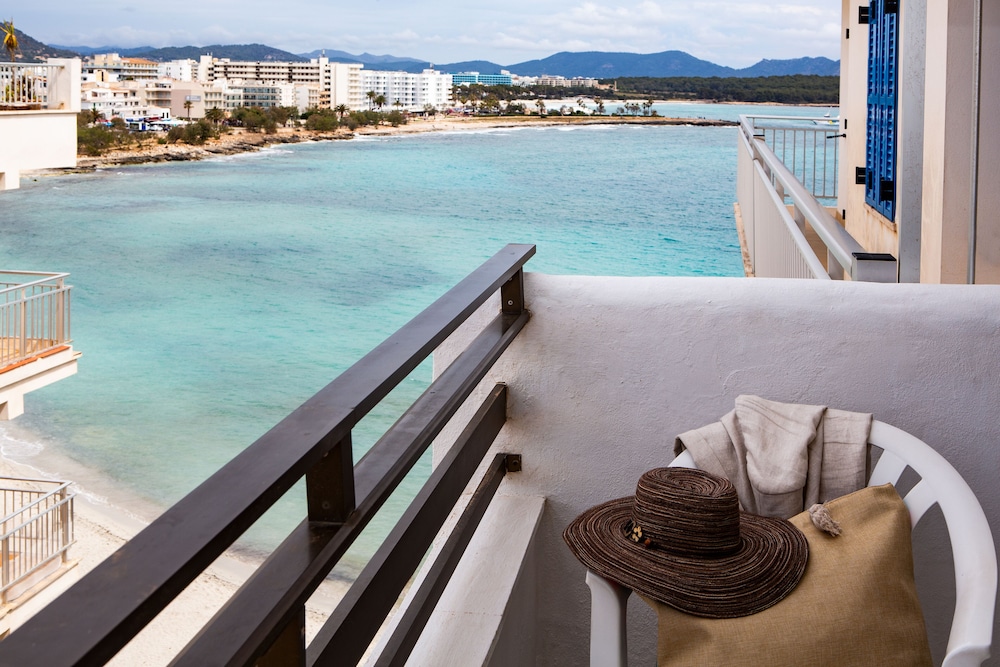 Hotel O7 Colombo — Hotel rooms in S'Illot, Balearic Islands