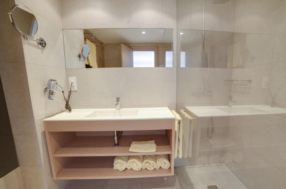 Hotel Riviera Vista — Hotel rooms in Puerto Rico, Canary Islands