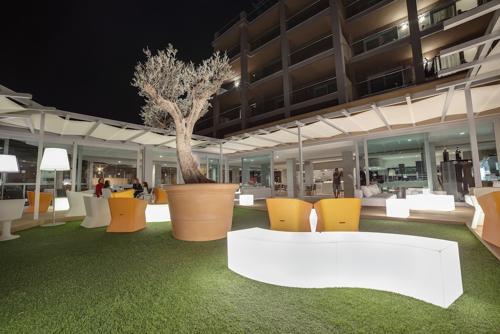 Hotel Riviera Vista — Restaurant & bars in Puerto Rico, Canary Islands
