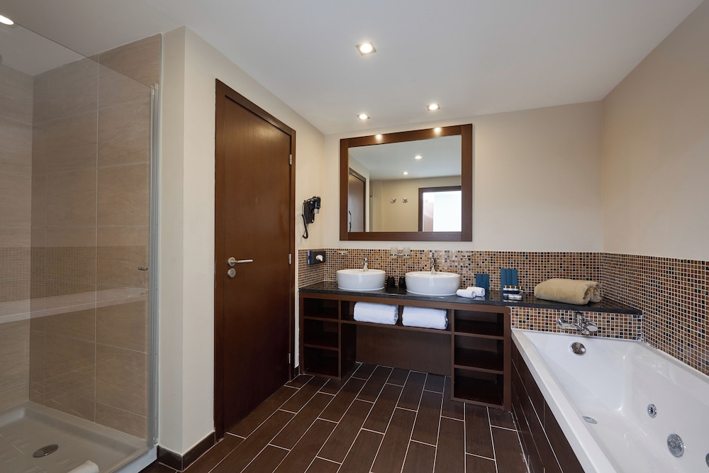 Melia Laguna Beach Resort - Adults Only — Hotel rooms in Santa Maria