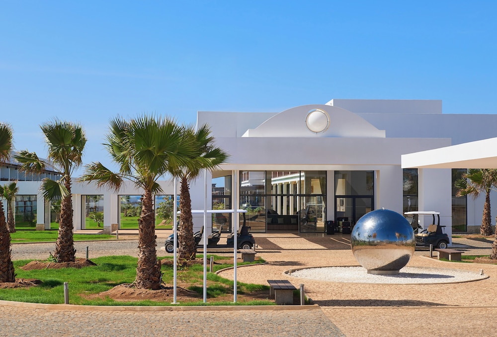 Melia Laguna Beach Resort - Adults Only — Hotel building in Santa Maria