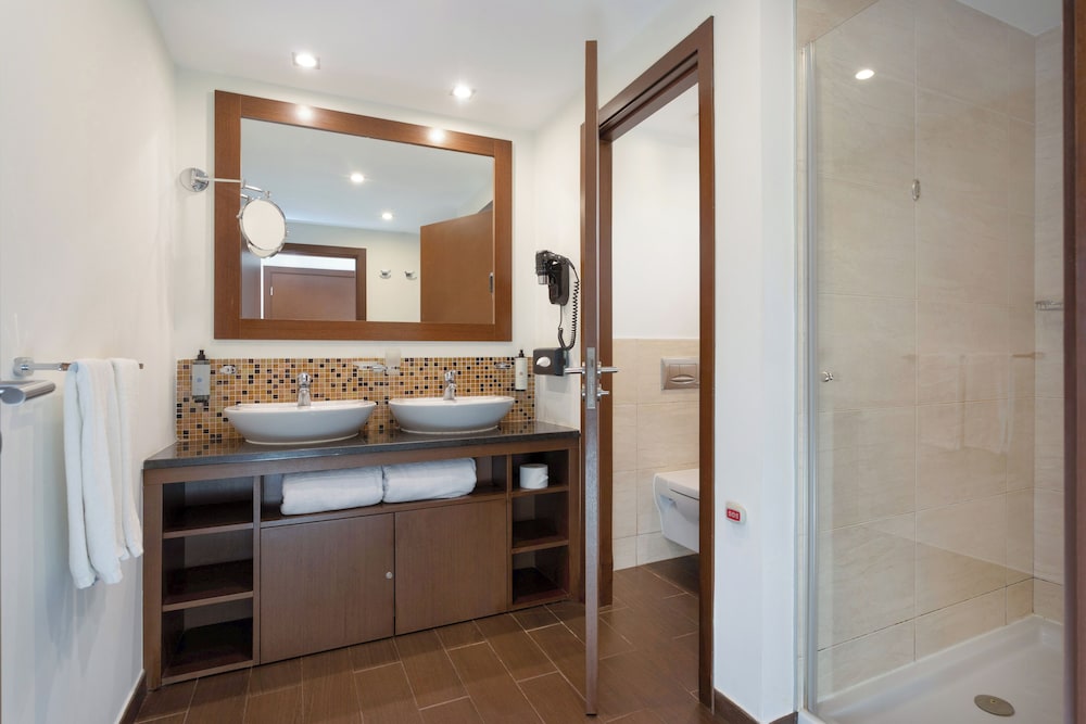Melia Laguna Beach Resort - Adults Only — Hotel rooms in Santa Maria