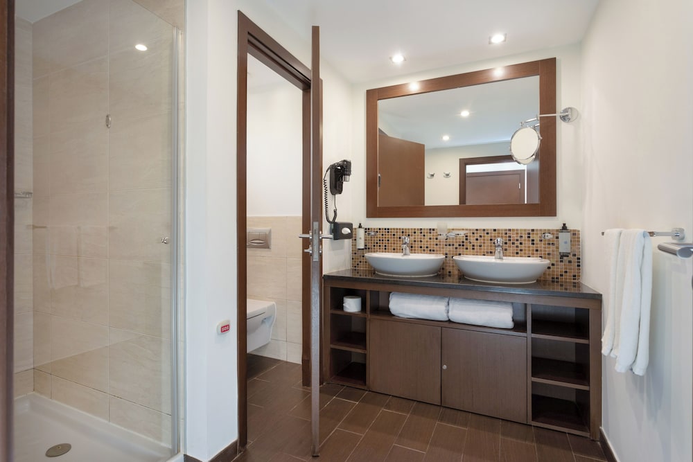 Melia Laguna Beach Resort - Adults Only — Hotel rooms in Santa Maria