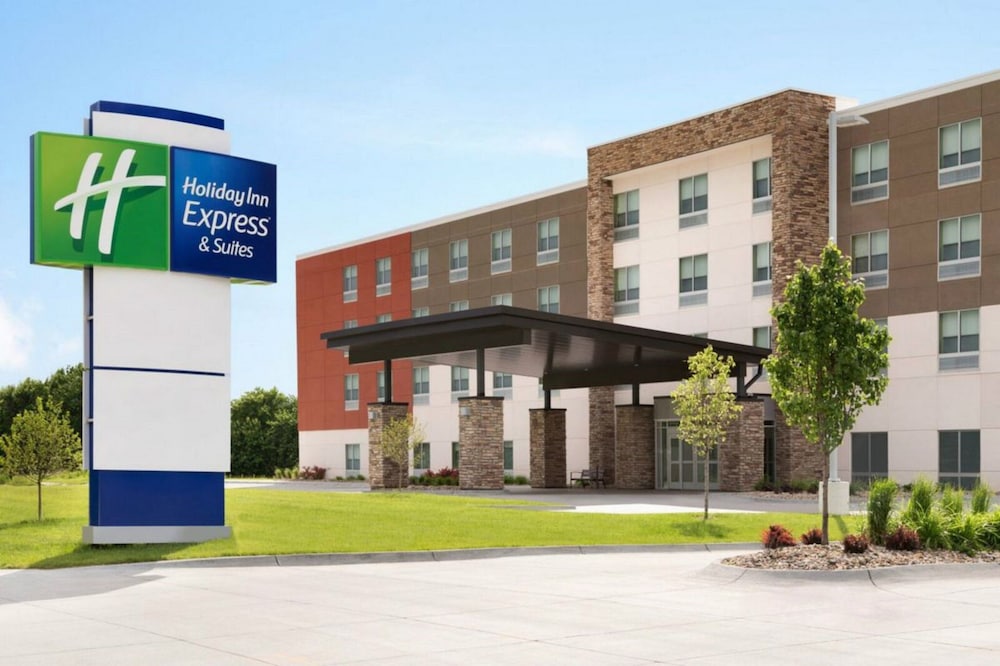 Holiday Inn Express & Suites Fernandina Beach Amelia Island by IHG — Main photo in Amelia Island, Florida