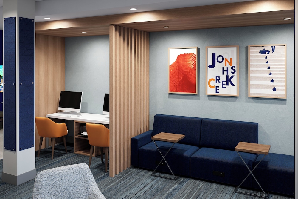 Holiday Inn Express & Suites Fernandina Beach Amelia Island by IHG — Hotel building in Amelia Island, Florida