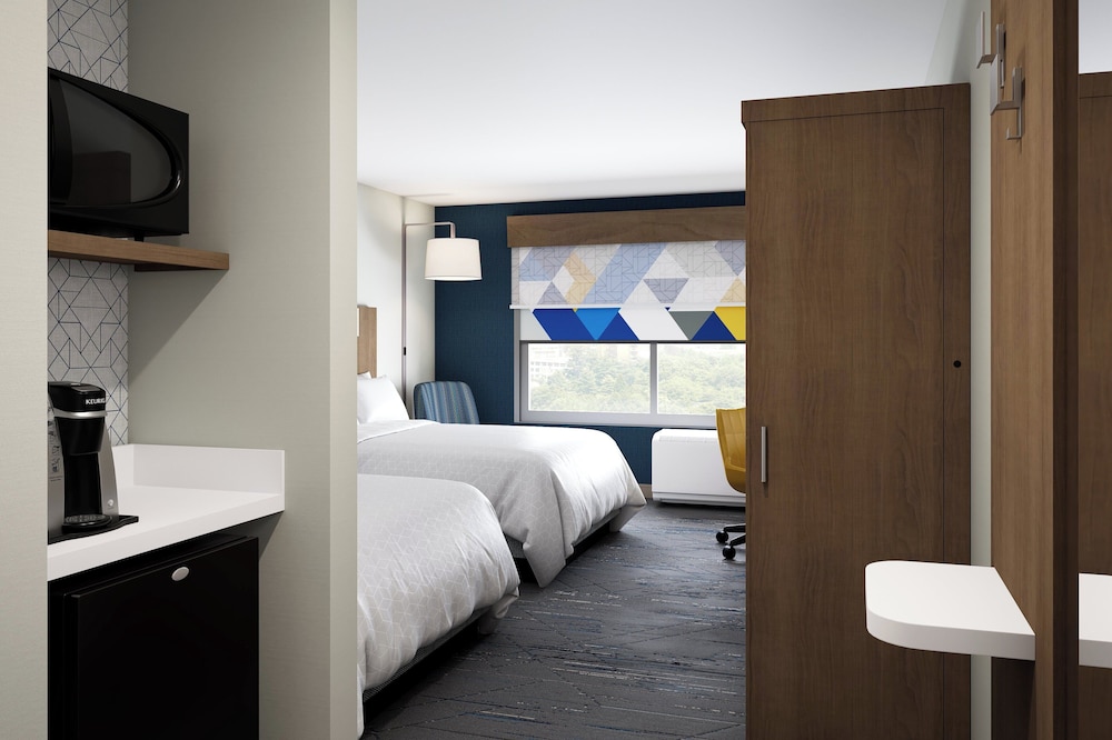 Holiday Inn Express & Suites Fernandina Beach Amelia Island by IHG — Hotel rooms in Amelia Island, Florida