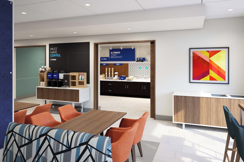 Holiday Inn Express & Suites Fernandina Beach Amelia Island by IHG — Restaurant & bars in Amelia Island, Florida