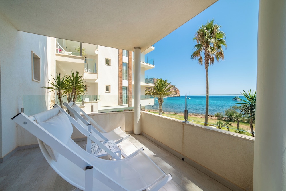 Melbeach Hotel & Spa - Adults Only — Hotel rooms in Canyamel, Balearic Islands