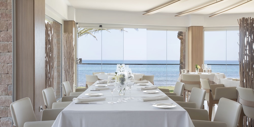 Melbeach Hotel & Spa - Adults Only — Restaurant & bars in Canyamel, Balearic Islands