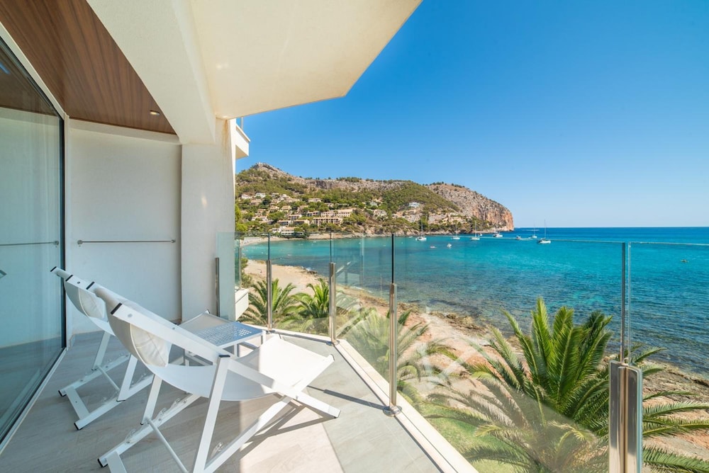 Melbeach Hotel & Spa - Adults Only — Hotel rooms in Canyamel, Balearic Islands