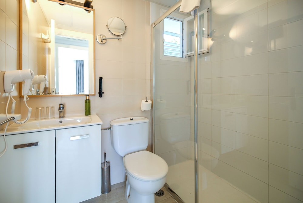 Apartamentos Duvabitat — Hotel rooms in Puerto Pollensa, Balearic Islands