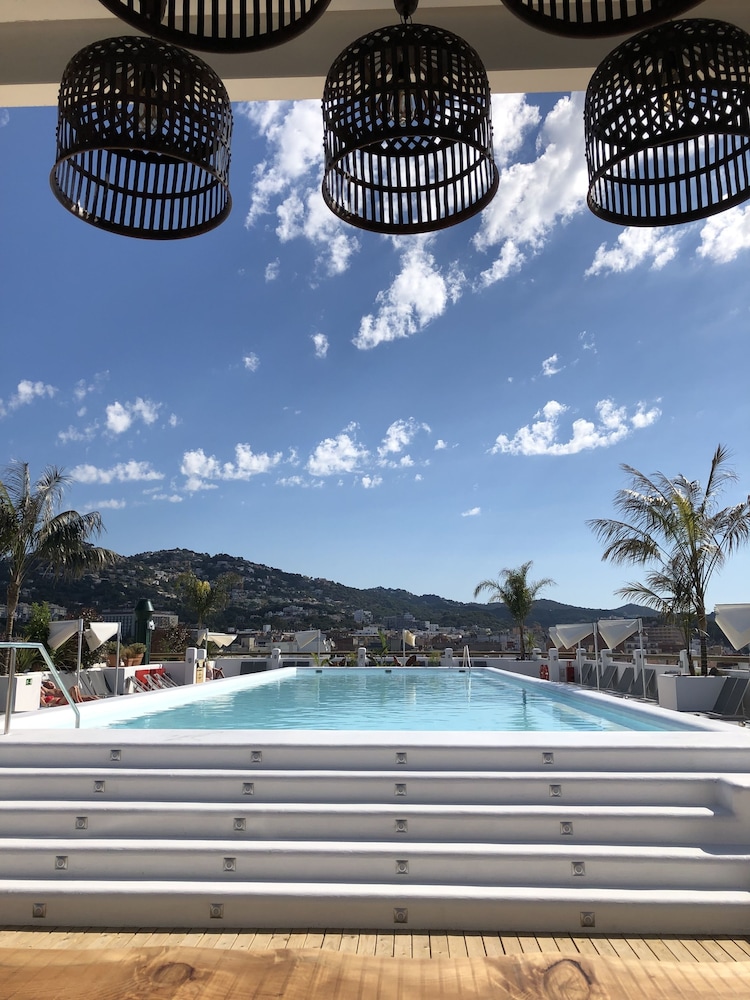 Hotel Delamar - Adults Only — Swimming pool in Lloret de Mar, Catalonia