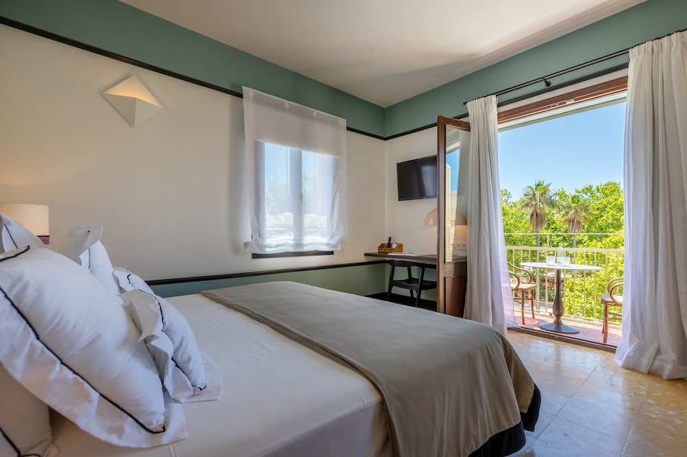Hoposa Cultural Boutique — Hotel rooms in Puerto Pollensa, Balearic Islands