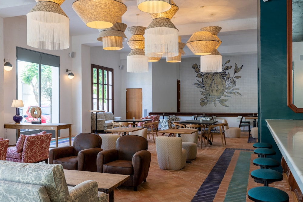 Hoposa Cultural Boutique — Restaurant & bars in Puerto Pollensa, Balearic Islands