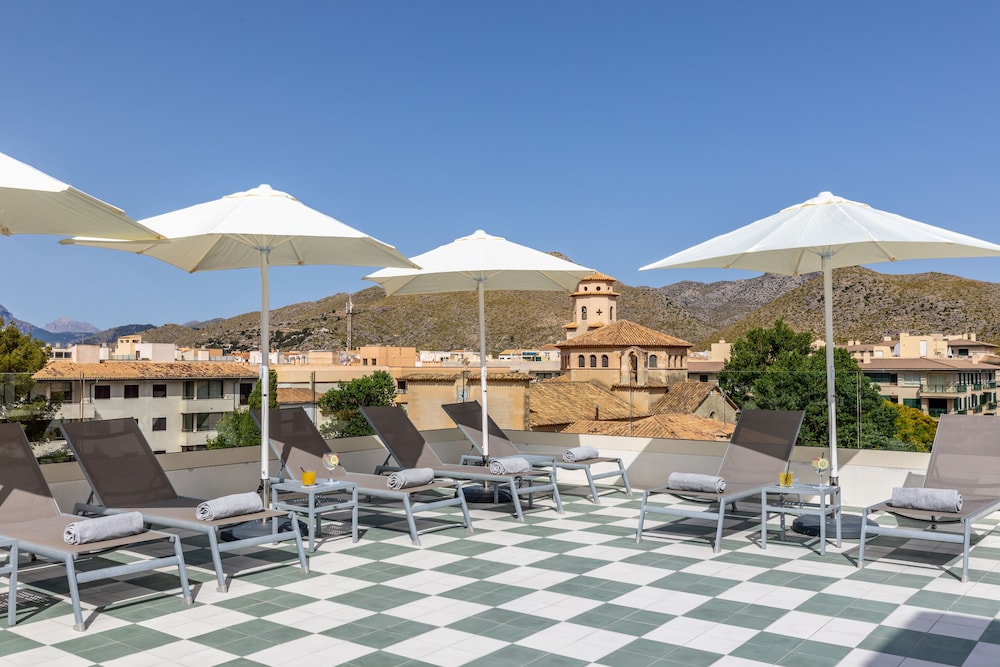 Hoposa Cultural Boutique — Attractions in the area in Puerto Pollensa, Balearic Islands
