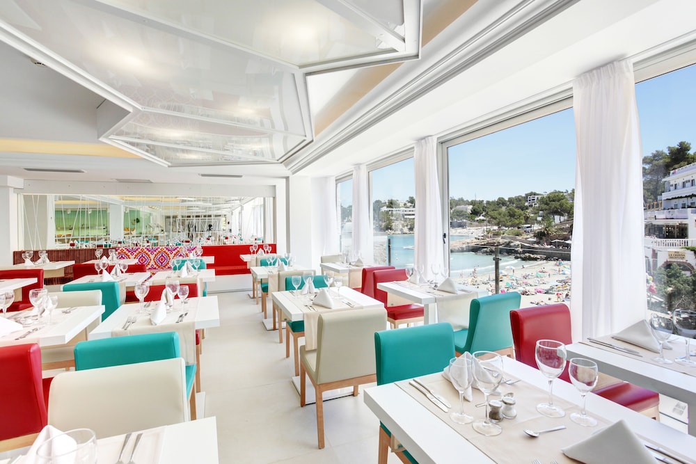 Grupotel Ibiza Beach Resort - Adults Only — Restaurant & bars in Portinatx, Balearic Islands