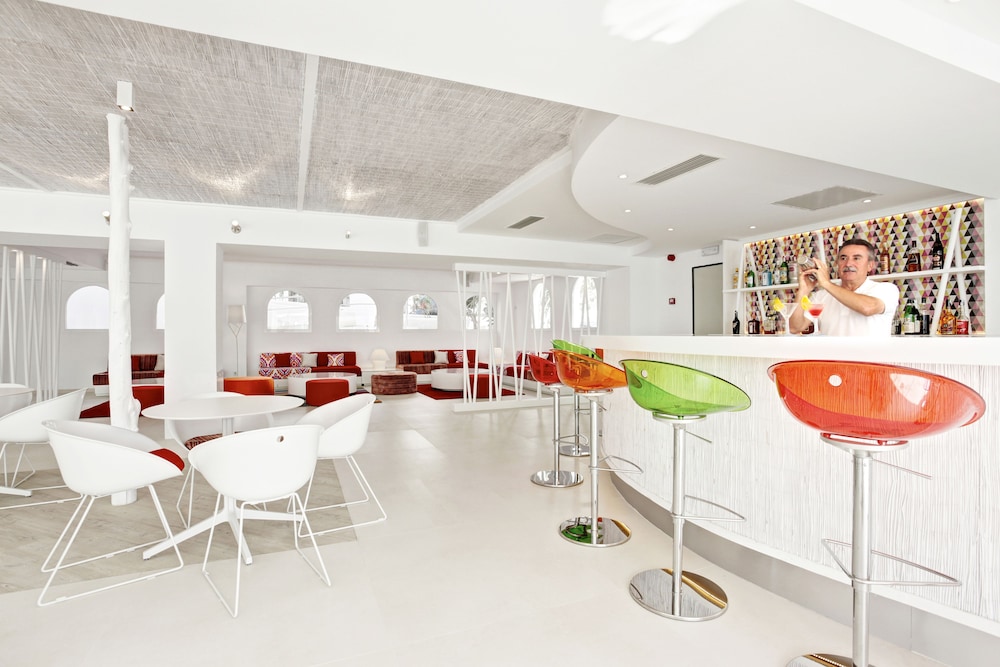 Grupotel Ibiza Beach Resort - Adults Only — Restaurant & bars in Portinatx, Balearic Islands