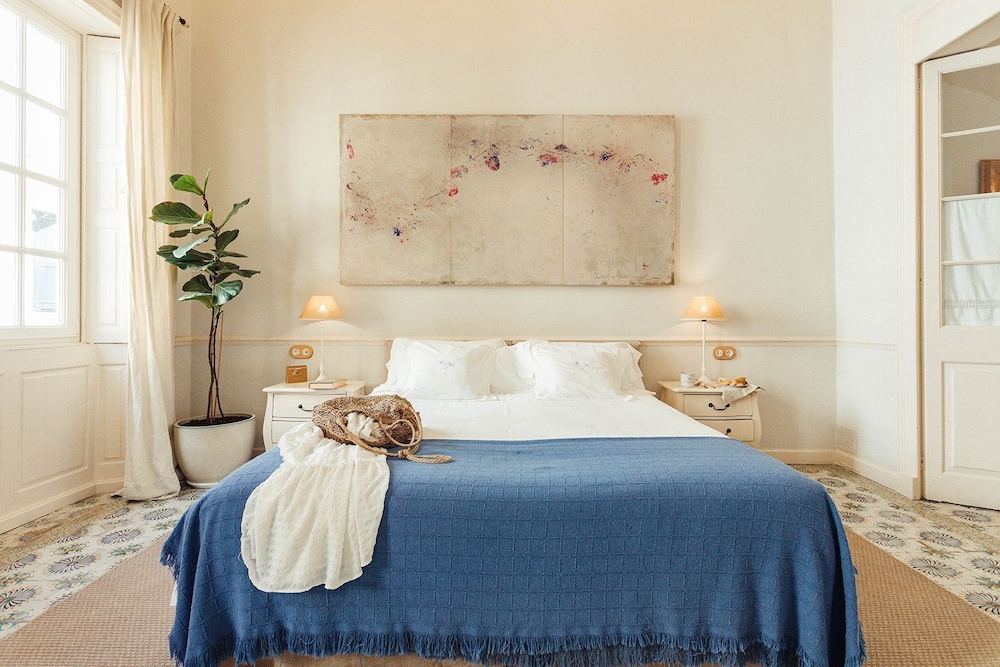Jardí de ses Bruixes Boutique Hotel — Hotel rooms in Mahon, Balearic Islands