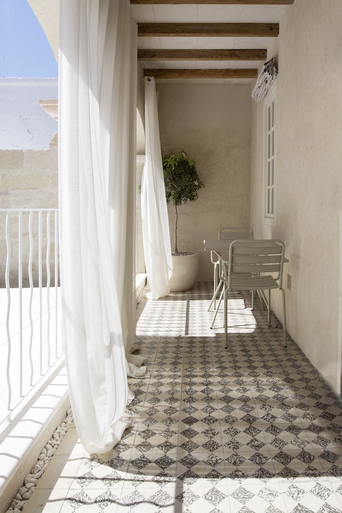 Jardí de ses Bruixes Boutique Hotel — Hotel rooms in Mahon, Balearic Islands