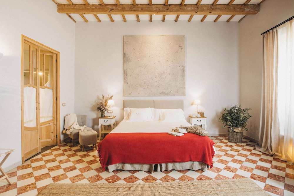 Jardí de ses Bruixes Boutique Hotel — Hotel rooms in Mahon, Balearic Islands
