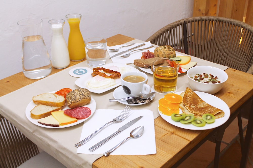 Can Cota Suites & Spa - Turismo de interior — Restaurant & bars in Selva, Balearic Islands
