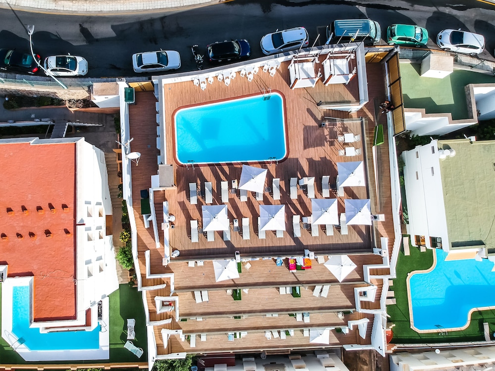 IG Nachosol Premium Apartments by Servatur - Adults Only — Swimming pool in Puerto Rico, Canary Islands